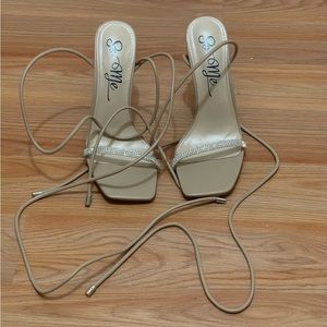 Cute tan/nude brand new lace shoes